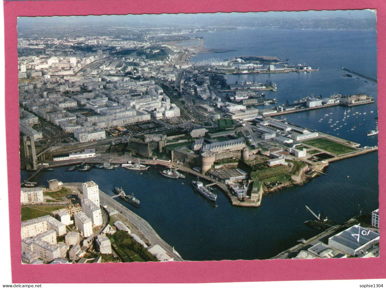 BREST - Le Château - Le Port De Commerce - Brest