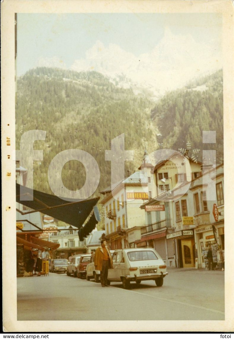 1971 REAL PHOTO FOTO AMATEUR RENAULT 16 HOTEL DES ETRANGERS CHAMONIX FRANCE AT90 - Plaatsen