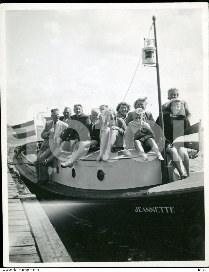 1951 REAL AMATEUR PHOTO FOTO JEANNETTE DUTCH BOAT NETHERLAND HOLLAND NETHERLANDS AT137 - Boats