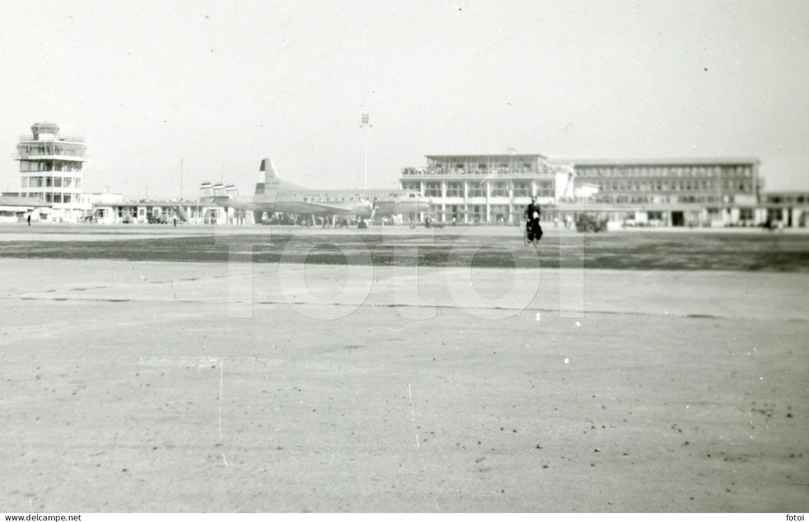 1949 ORIGINAL AMATEUR PHOTO FOTO  SCHIPOL AIRPORT PLANE AVION AIRCRAFT NETHERLANDS HOLLAND AT85 - Luftfahrt