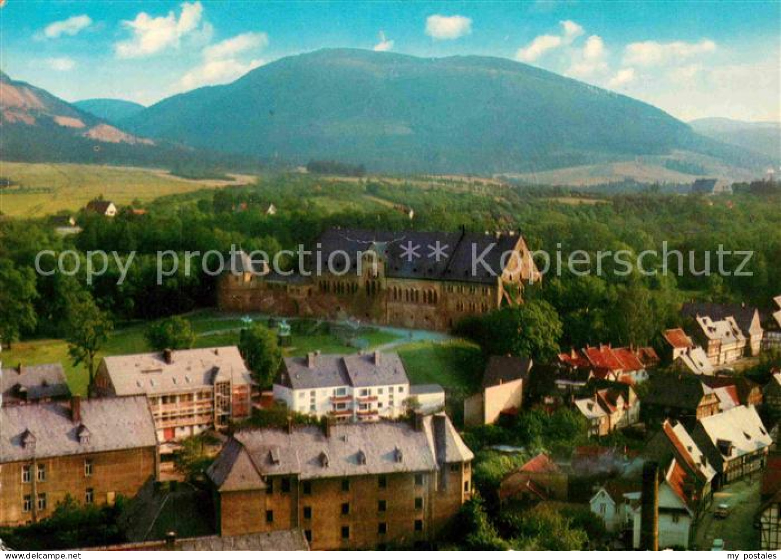 72772813 Goslar Blick Von Der Marktkirche Auf Die Kaiserpfalz Goslar - Goslar