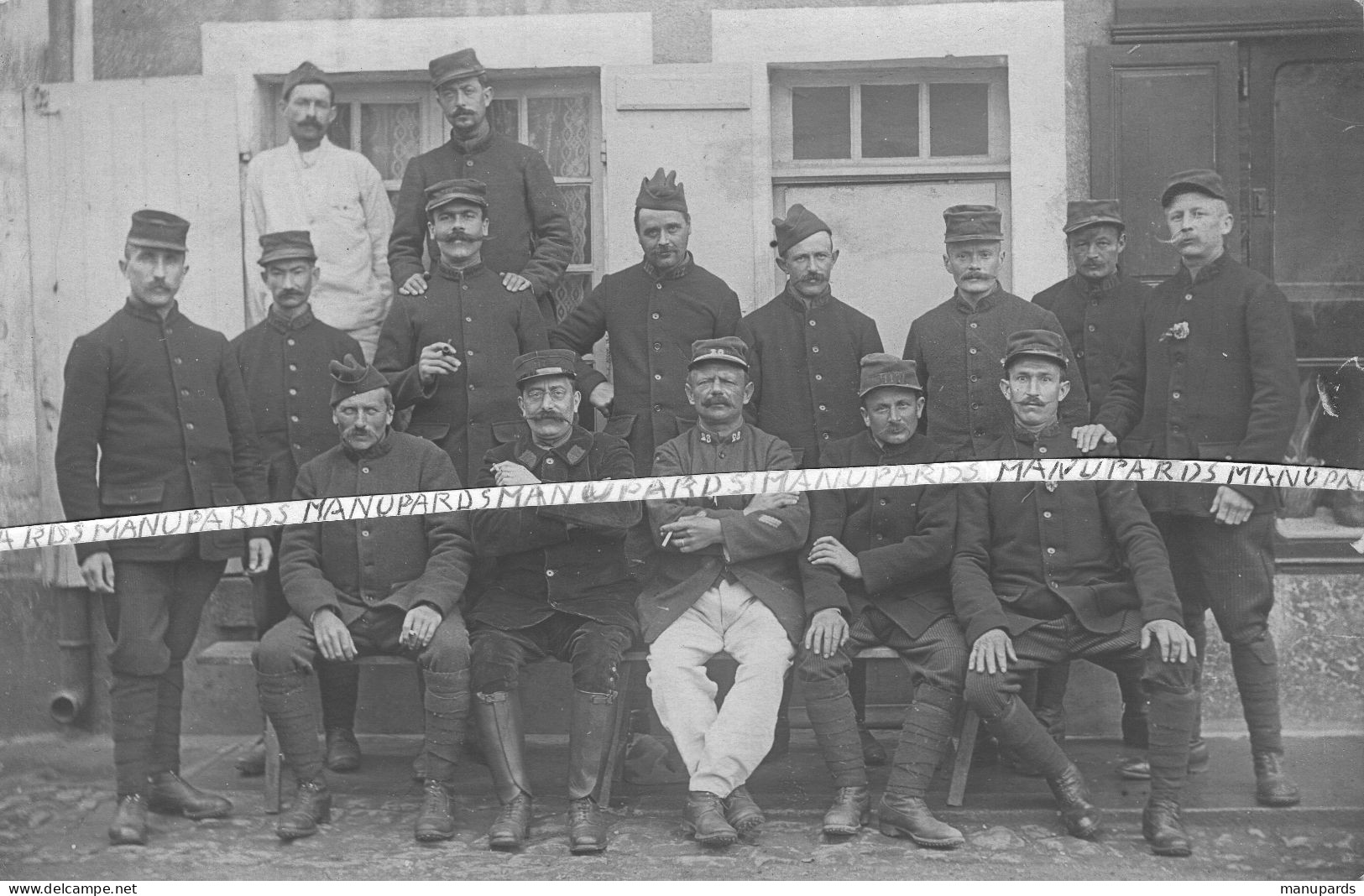 72  BEAUMONT SUR SARTHE ? CARTE PHOTO / 1915 / 117e RI Et 28e RIT ( LE MANS ) / REGIMENT D'INFANTERIE TERRIRORIALE - Beaumont Sur Sarthe