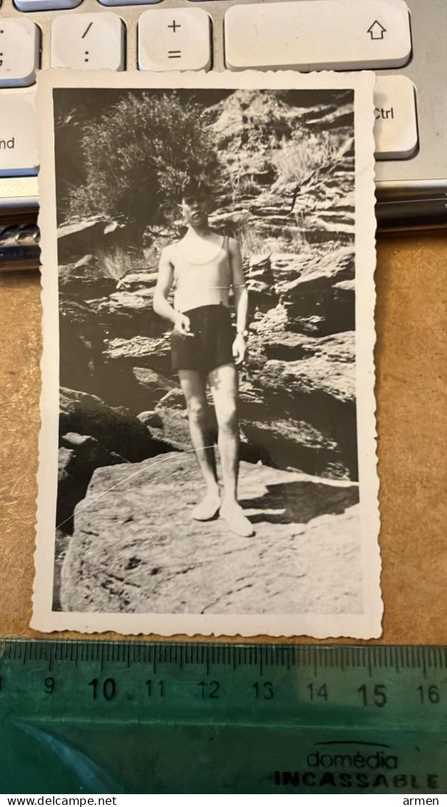 REAL PHOTO - PIN UP PLAGE  Homme En T Shirt Marcel - Pin-Ups