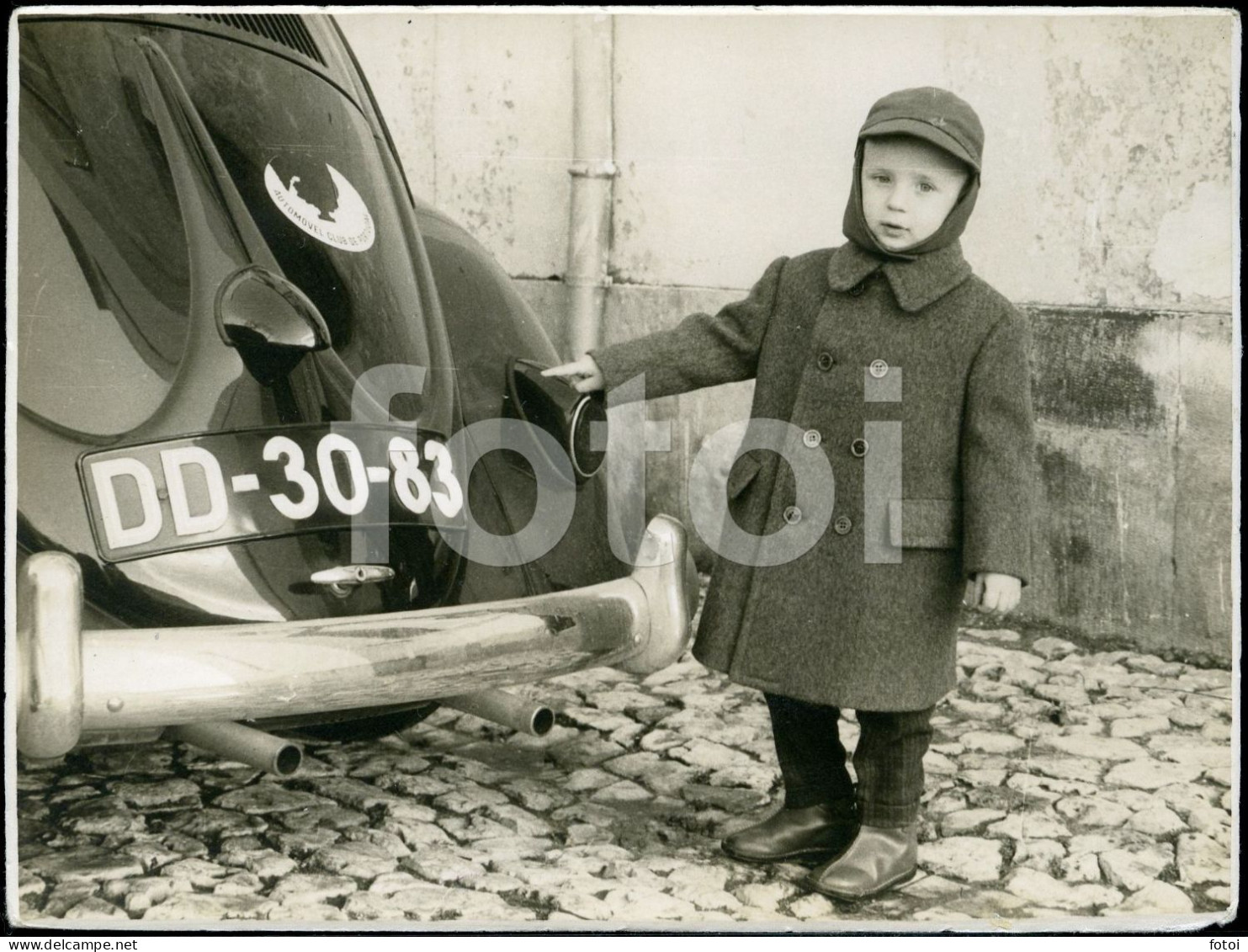 2 PHOTOS SET 60s REAL PHOTO FOTO CHILD ENFANT VW VOLKSWAGEN KAFER BEETLE CAROCHA  CAR VOITURE PORTUGAL AT107 - Auto's