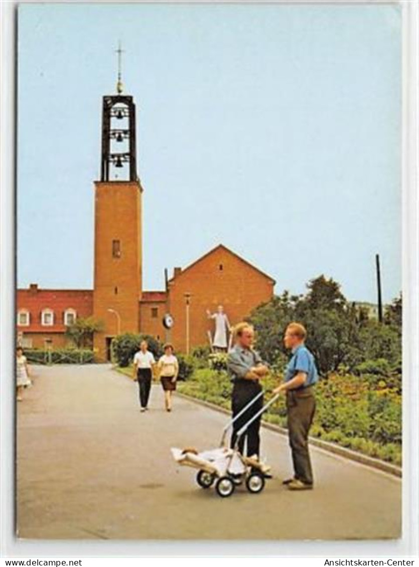 39101609 - Grenzdurchgangslager Friedland.  St. Norbert-Kirche Mit Heimkehrerdenkmal. Karte Beschrieben Kleiner Knick O - Andere & Zonder Classificatie