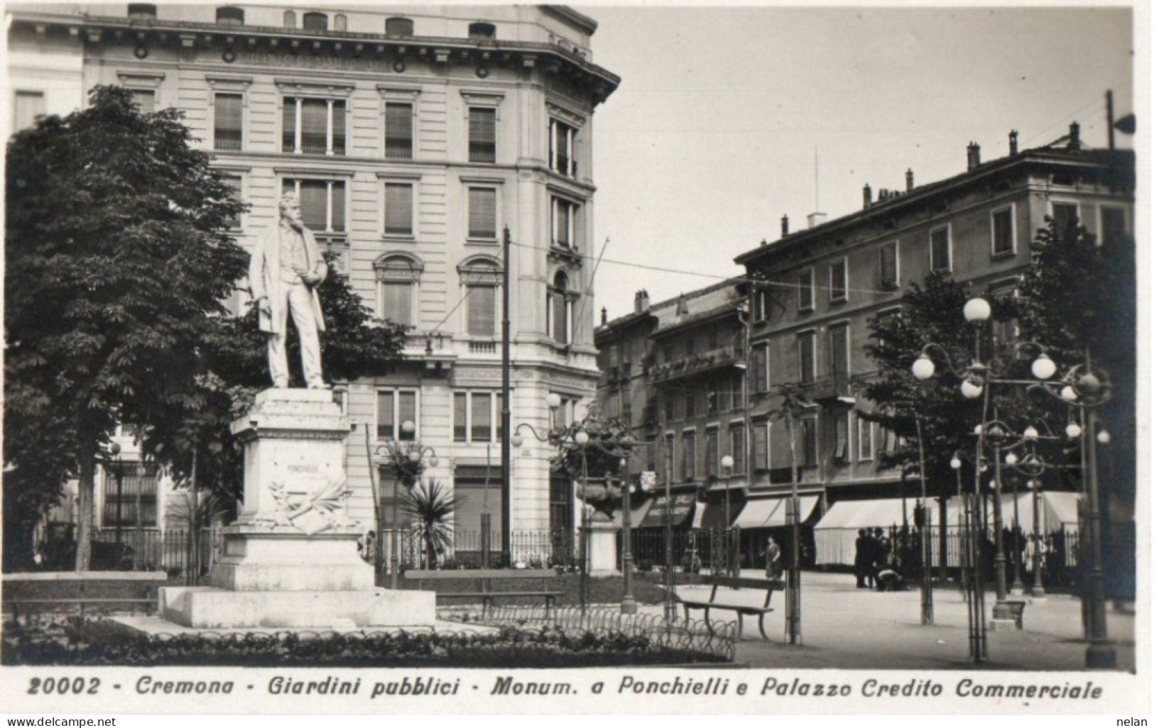 CREMONA - GIARDINI PUBBLICI - MONUMENTO A PONCHIELLI E PALAZZO CREDITO COMMERCIALE - F.P. - Cremona