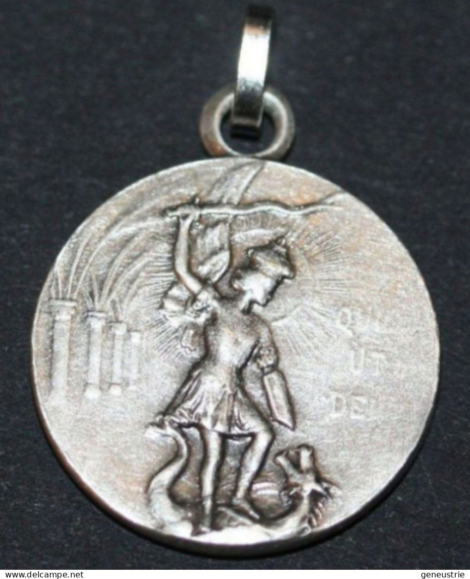 Pendentif Médaille Religieuse Fin XXe "Saint Michel Terrassant Le Dragon - Le Mont Saint Michel" Pendentif Médaille - Godsdienst & Esoterisme