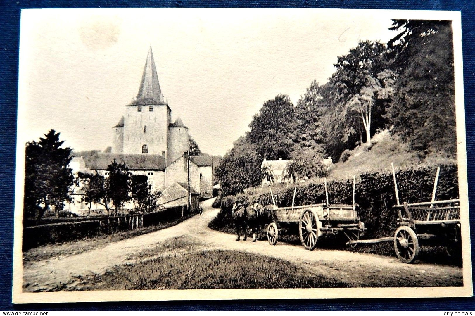 GENDRON - CELLES  - Eglise Romane De Celles Du XIe Siècle - Houyet