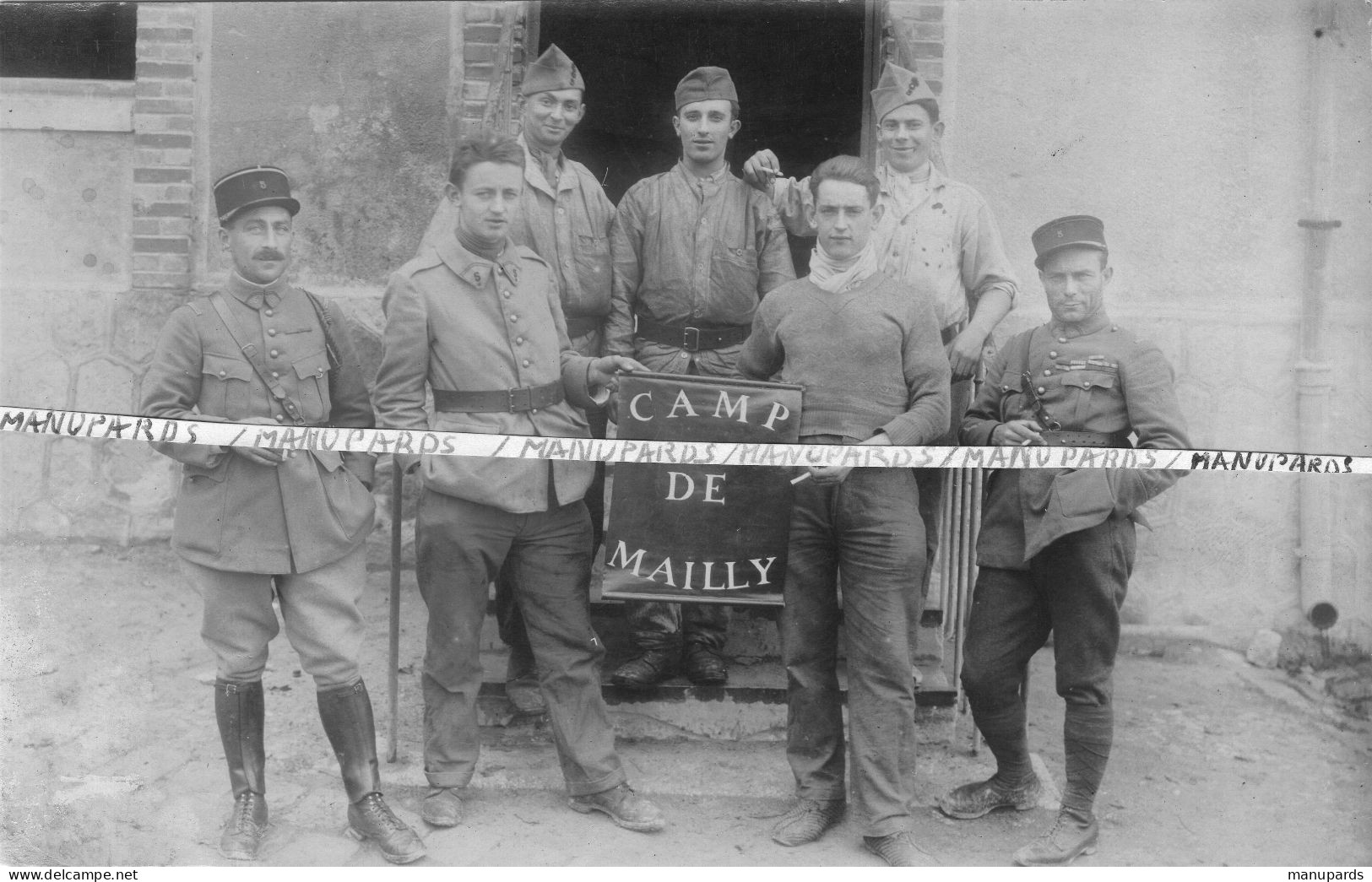 1920 - 1940 / CARTE PHOTO / 5e RI ( COURBEVOIE / PARIS / COULOMMIERS ) / MAILLY / 5e REGIMENT D'INFANTERIE - Guerre, Militaire