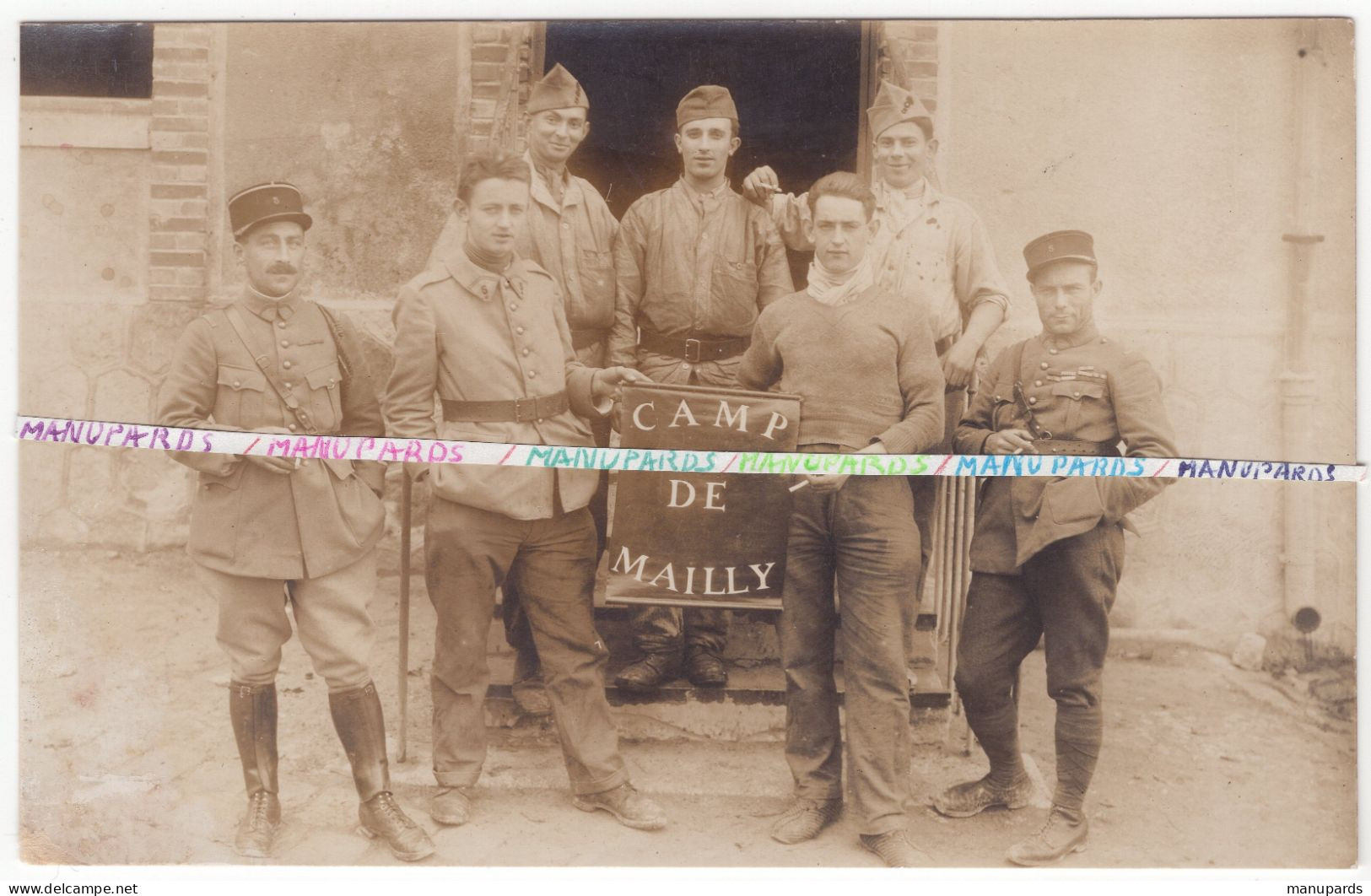 1920 - 1940 / CARTE PHOTO / 5e RI ( COURBEVOIE / PARIS / COULOMMIERS ) / MAILLY / 5e REGIMENT D'INFANTERIE - Krieg, Militär