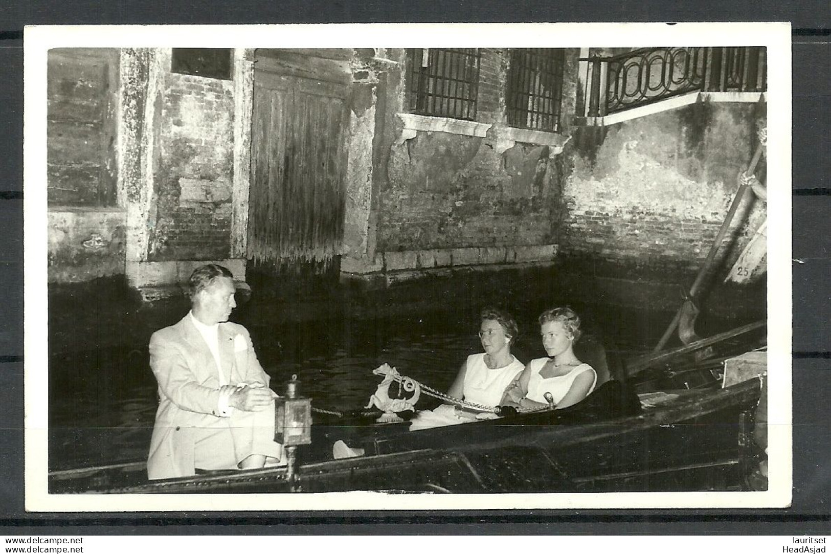 ITALY Italia Tourists In Canoe Kanu Venezia ? Photo Post Cards, Sent To Denmark 1959 - Sonstige & Ohne Zuordnung