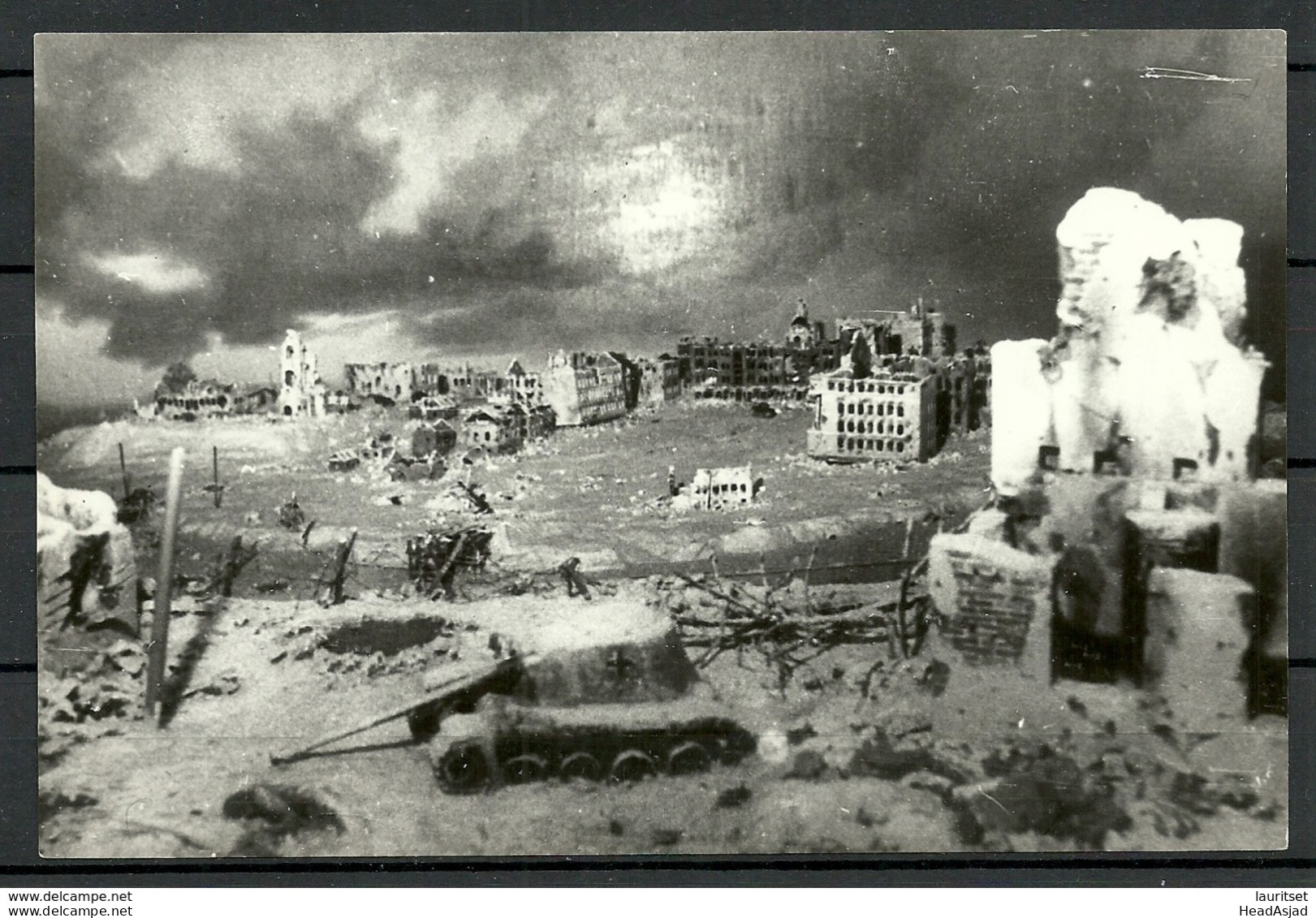 RUSSIA Russland Old Original Photofrapf 1943 WW II Volgograd ? Nach Der Schlacht The City After The Battle Tanks Etc. - Guerre, Militaire