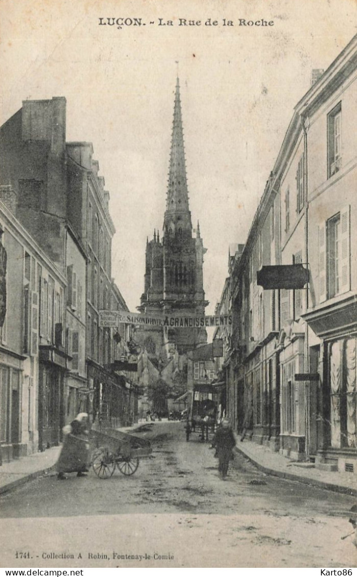 Luçon * La Rue De La Roche * Commerces Magaisns - Lucon