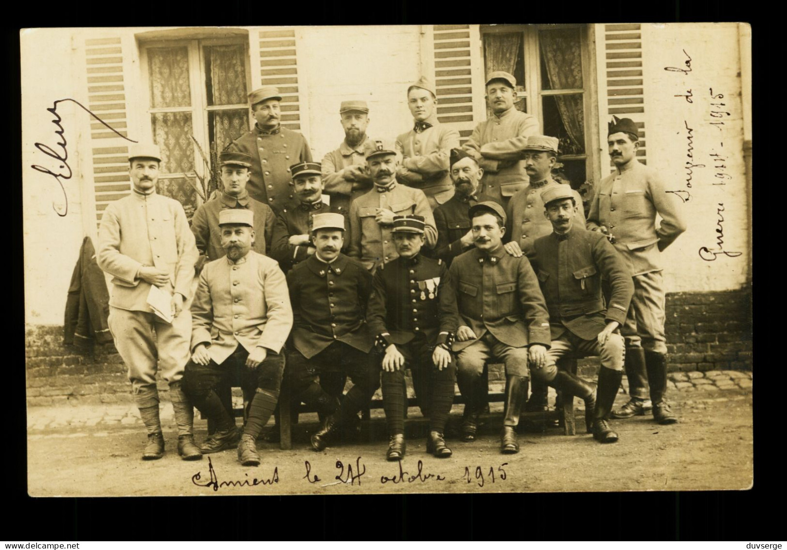 Carte Photo Militaire 1915 Amiens Depot Des Convalescents Et Blessés Legers De La Citadelle ( Format 9cm X 14cm ) - War 1914-18