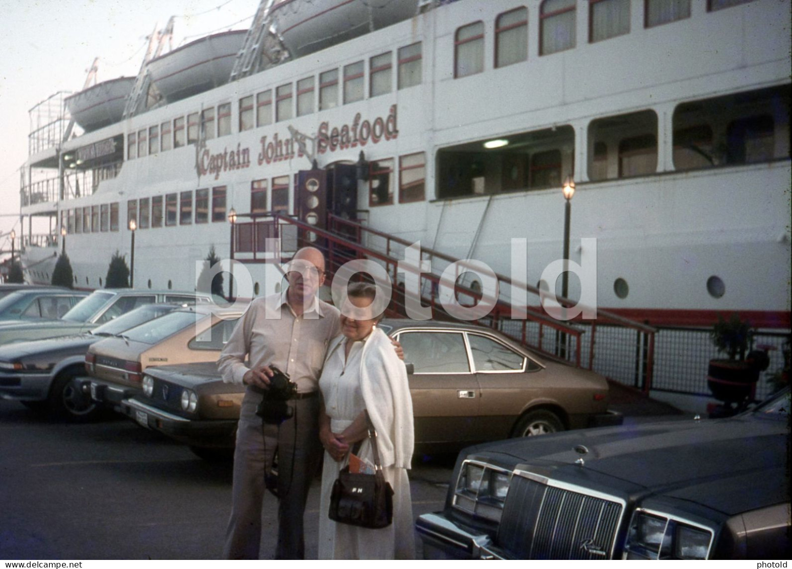 1984 CAPTAIN JOHN S HARBOUR BOAT RESTAURANT  LANCIA BETA CAR TORONTO CANADA 35mm SLIDE NOT PHOTO No FOTO NB4159 - Diapositivas