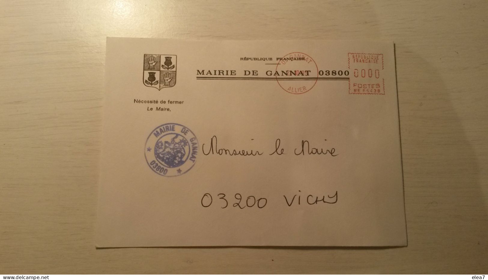 ENVELOPPE 1992  En Provenance De France (Gannat) - Brieven En Documenten
