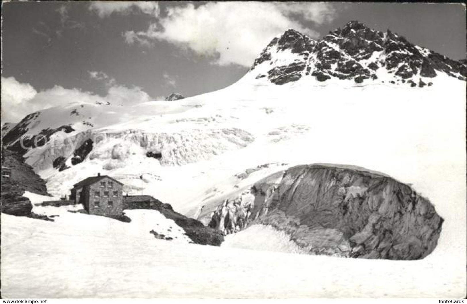 12048577 Mutthornhuette Mit Wetterhorn Breithorn Tschingelhorn Mutthornhuette - Autres & Non Classés