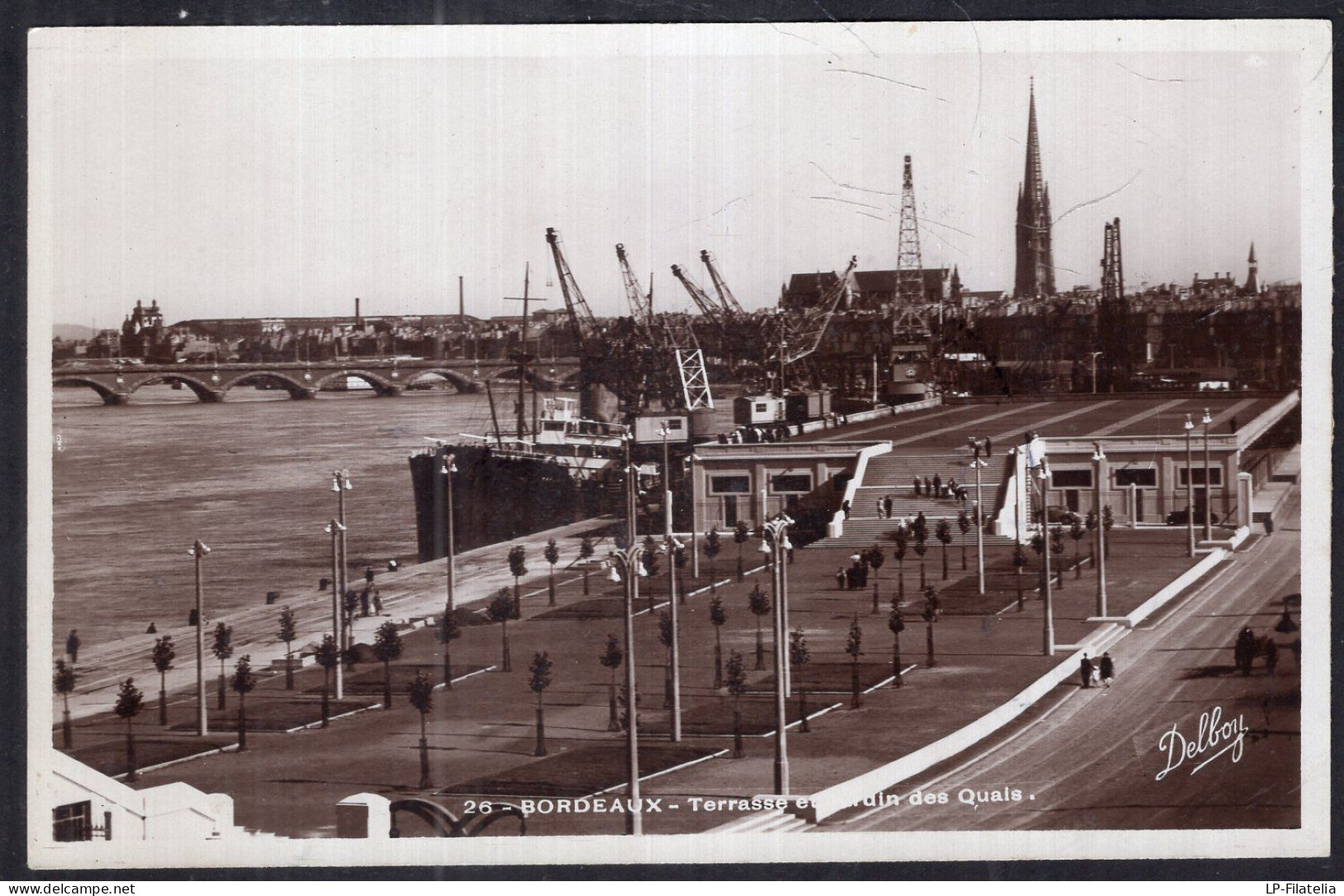 France - Bordeaux - Terrasse Des Quais - Bordeaux