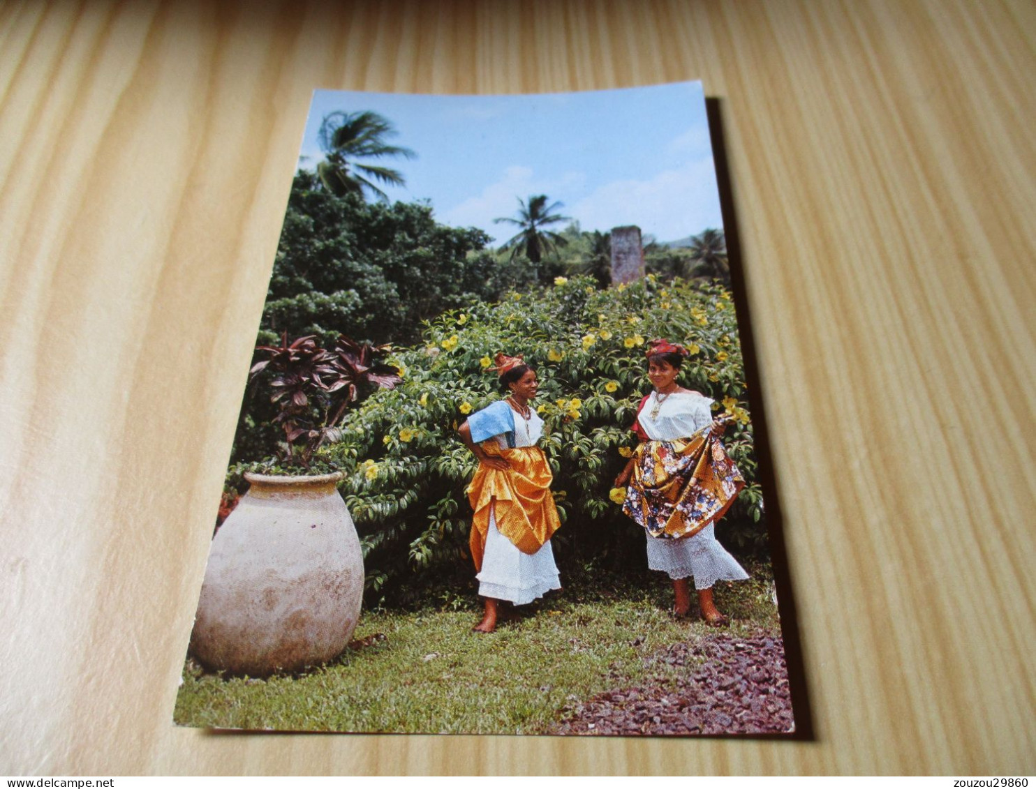 CPSM Martinique - Costume Créole. - Autres & Non Classés