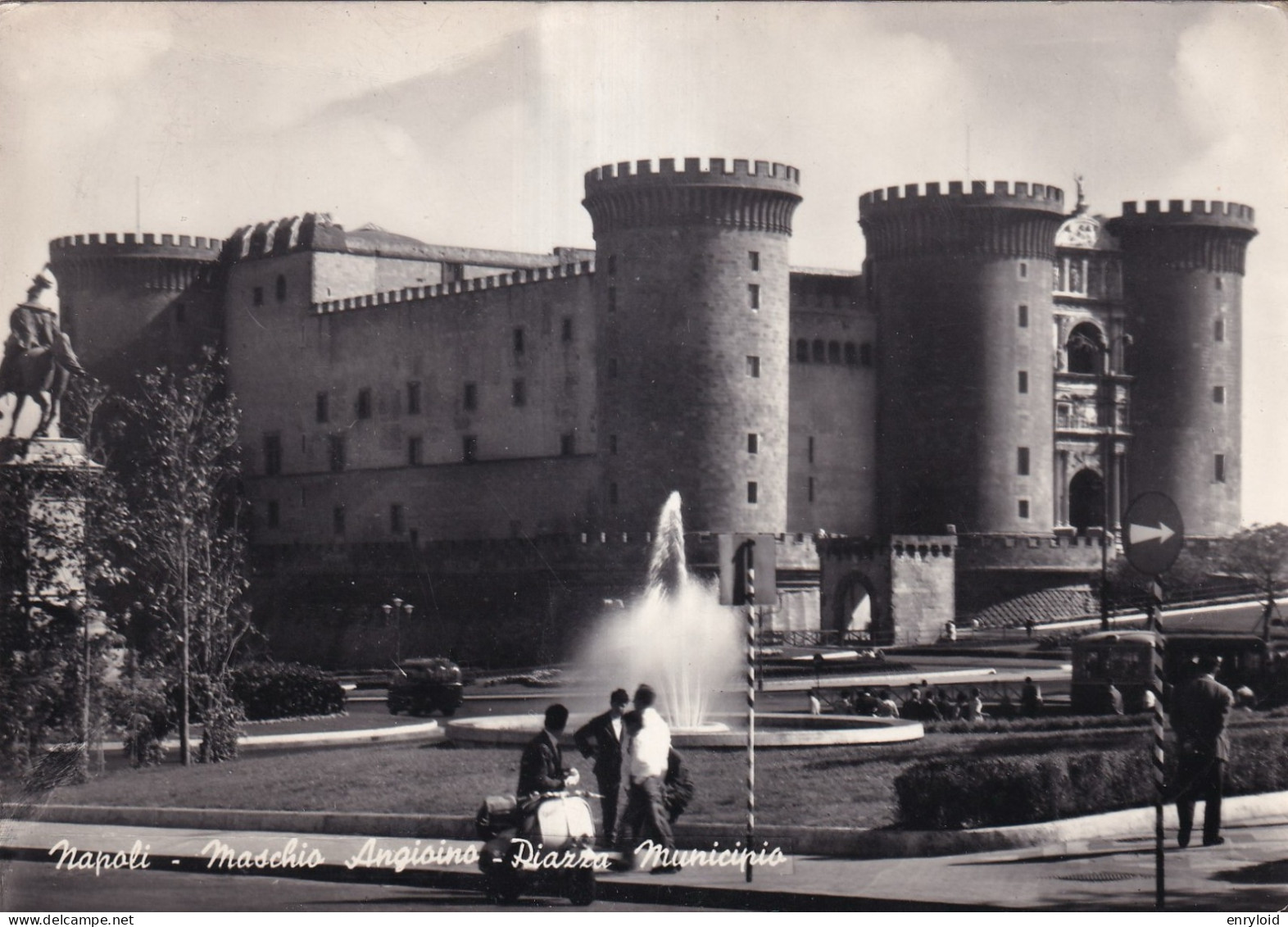 Napoli Maschio Angioino Piazza Municipio - Napoli