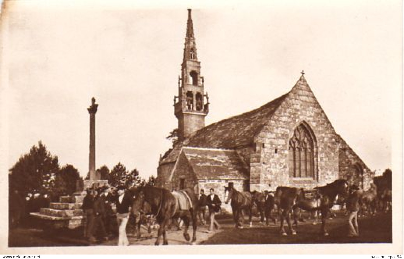 S20-011 Saint Eloy - Le Jour Du Pardon, Procession Des Chevaux Autour De La Chapelle - Other & Unclassified