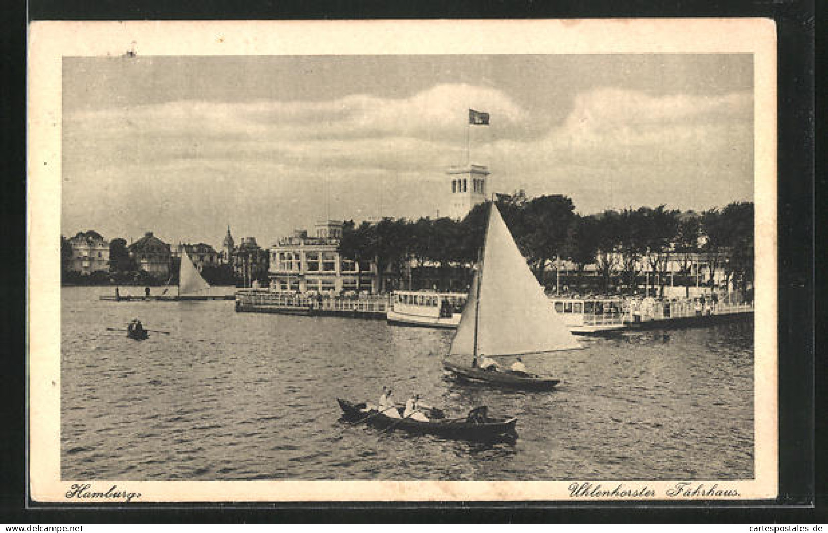 AK Hamburg-Uhlenhorst, Uhlenhorster Fährhaus Vom Wasser Aus Gesehen  - Nord