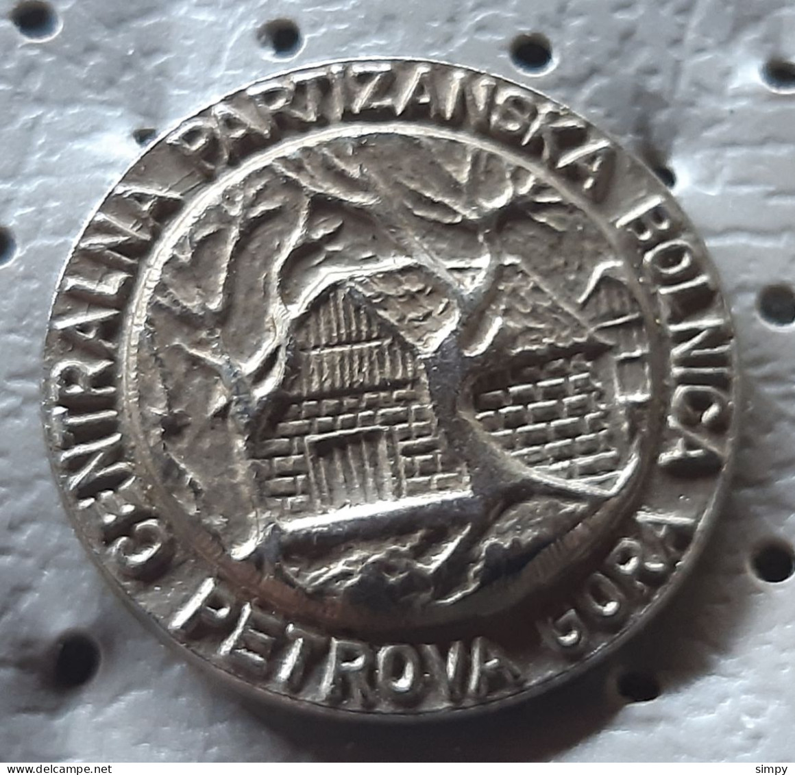 Partisan Hospital Petrova Gora World War II. Slovenia Ex Yugoslavia Pin Badge - Militair & Leger