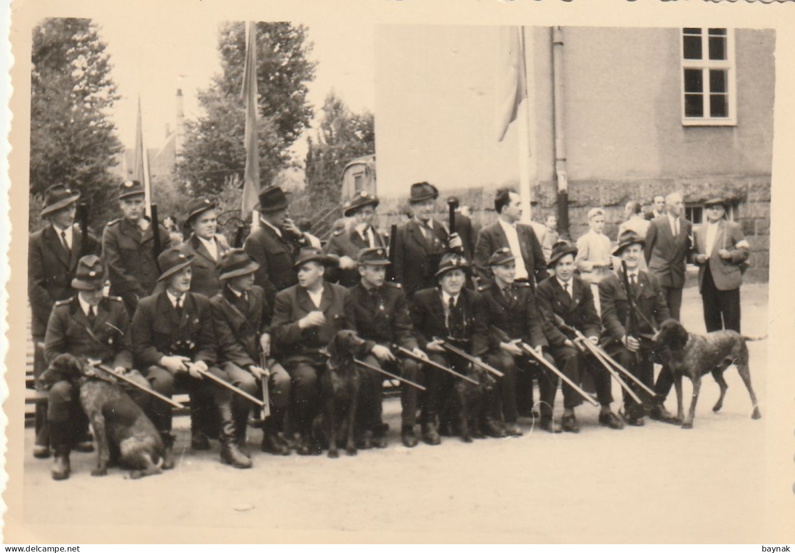 DEUTSCHLAND ? --  DDR?  --   LOT 2 X ORIGINAL PHOTO   -  10,2 Cm  Cm X 7 Cm  --  JAGD, HUNTING, CHASSE  -  EDEN UND ENHE - Autres & Non Classés