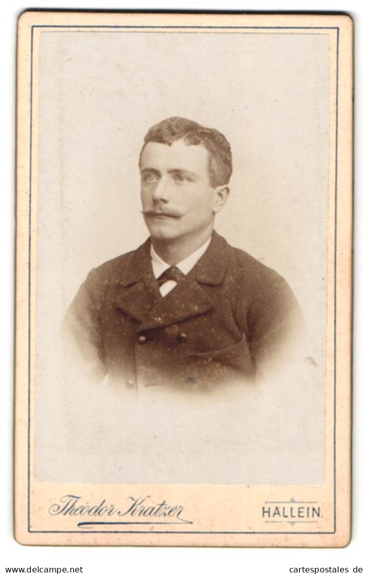 Fotografie Theodor Kratzen, Hallein, Eleganter Herr Mit Schnurrbart  - Anonymous Persons