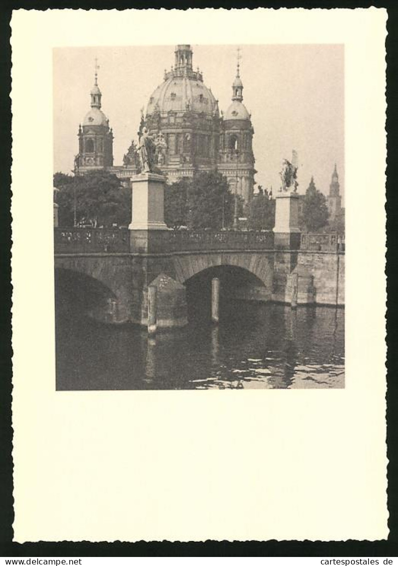 Fotografie Unbekannter Fotograf, Ansicht Berlin, Blick Zum Berliner Dom  - Plaatsen