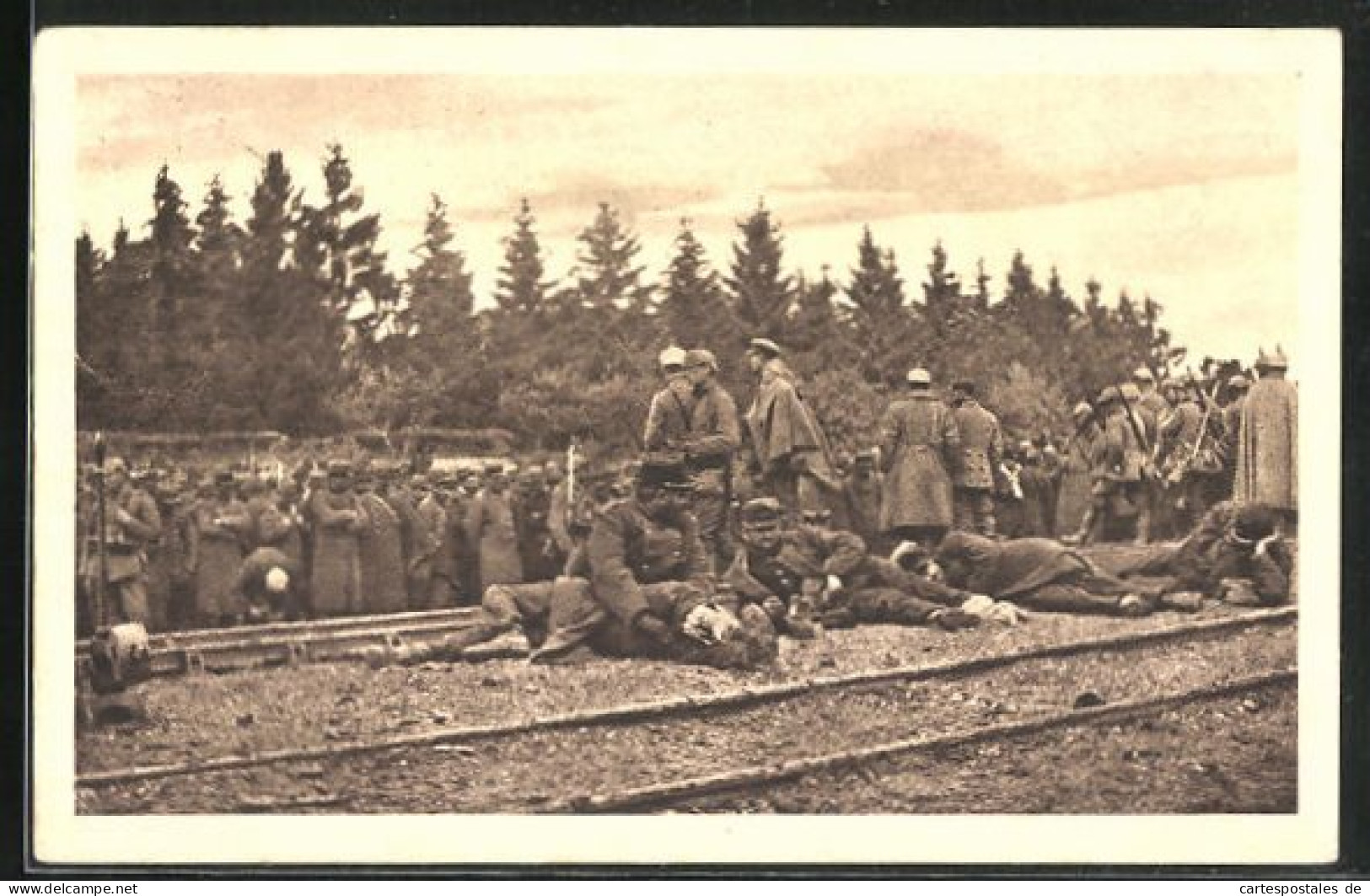 AK Kriegsgefangene An Bahngleisen  - War 1914-18