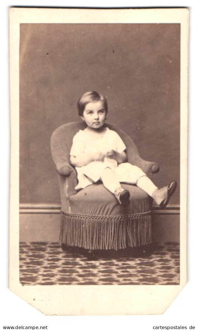 Photo Durand, Lyon, Quai D`Orleans 11, Portrait De Kleines Fille Im Weissen Kleidchen Auf Des Enfantssessel  - Personnes Anonymes