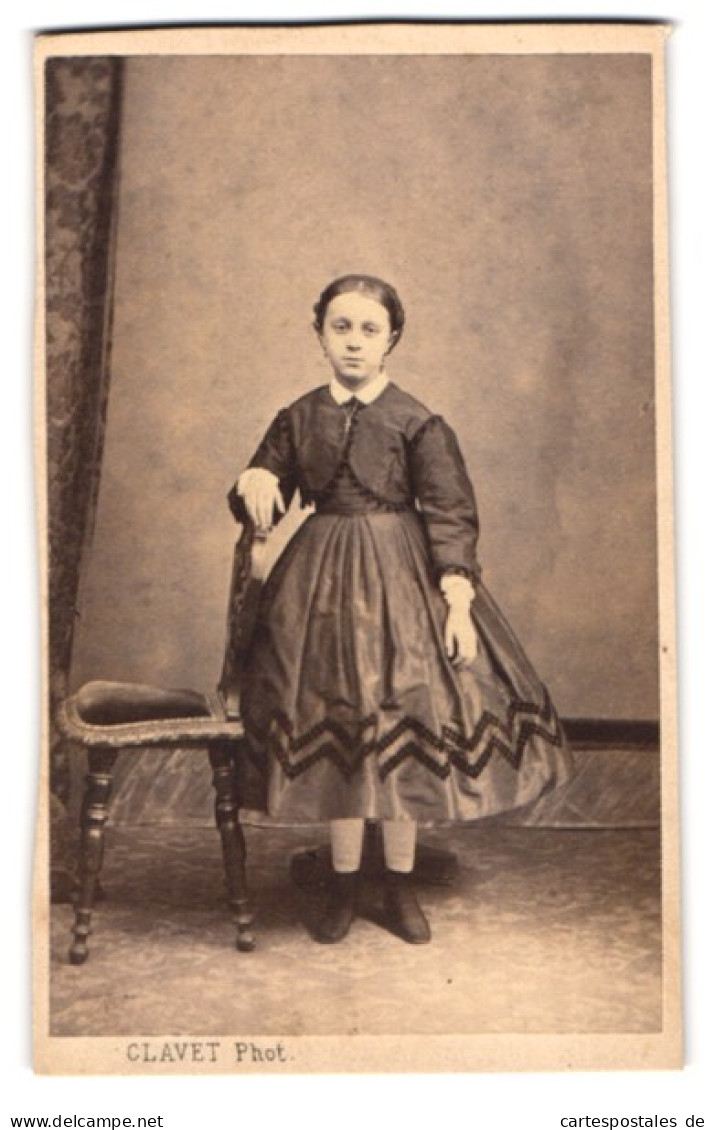 Photo Clavet, Bordeaux, Rue Des Faures 55, Portrait De Fille Im Seidenen Biedermeierkleid Avec Bolero  - Personas Anónimos