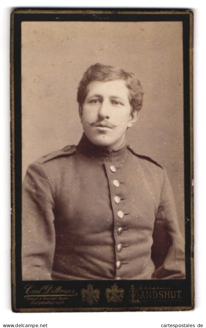 Fotografie Carl Dittmar, Landshut, Zwischen Den Brücken, Portrait Soldat In Uniform Rgt. 4 Mit Moustache  - Anonymous Persons