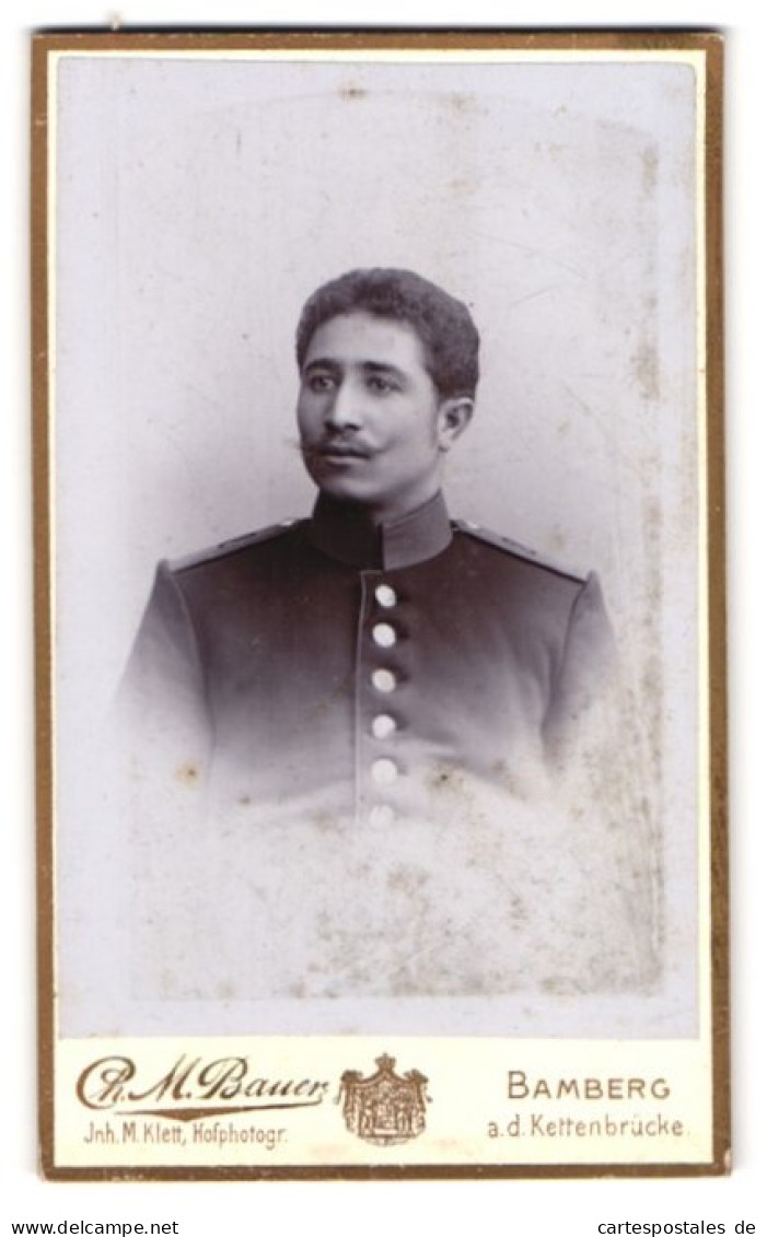 Fotografie Ch. M. Bauer, Bamberg, A. D. Kettenbrücke, Portrait Soldat In Uniform Rgt. 2 Mit Moustache  - Anonymous Persons