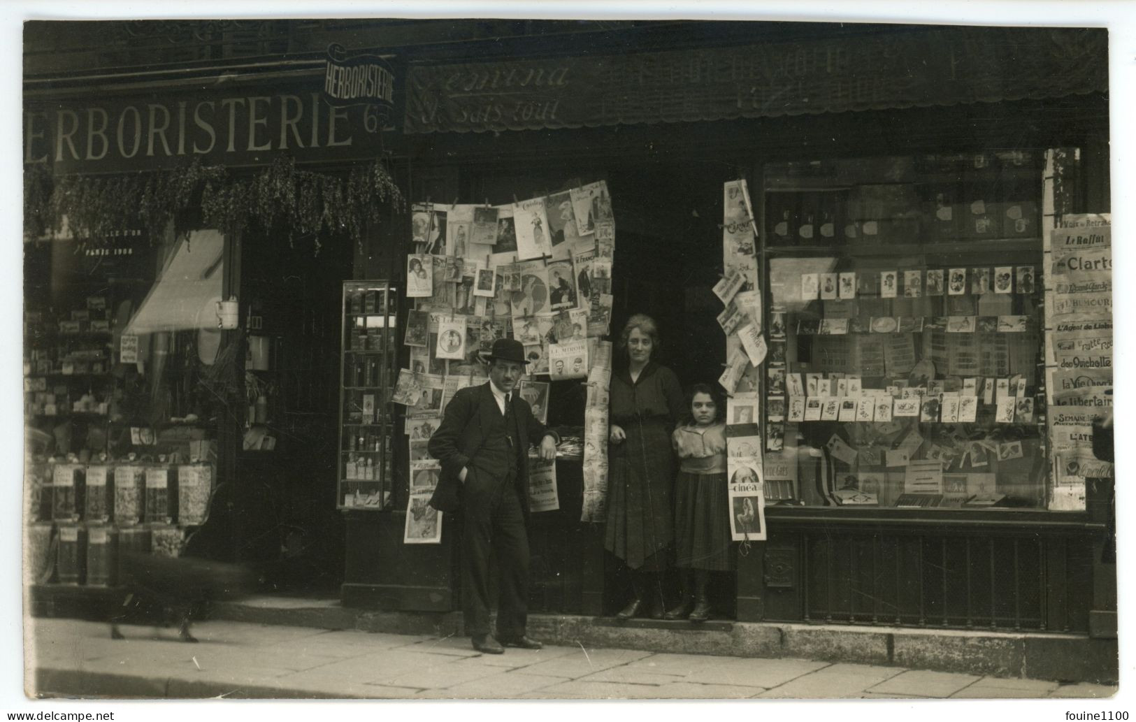 CARTE PHOTO Magasin Devanture HERBORISTERIE + LIBRAIRIE à Identifier à Localiser ( Au Dos Vihiers 49 Mais J'y Crois Pas - Zu Identifizieren