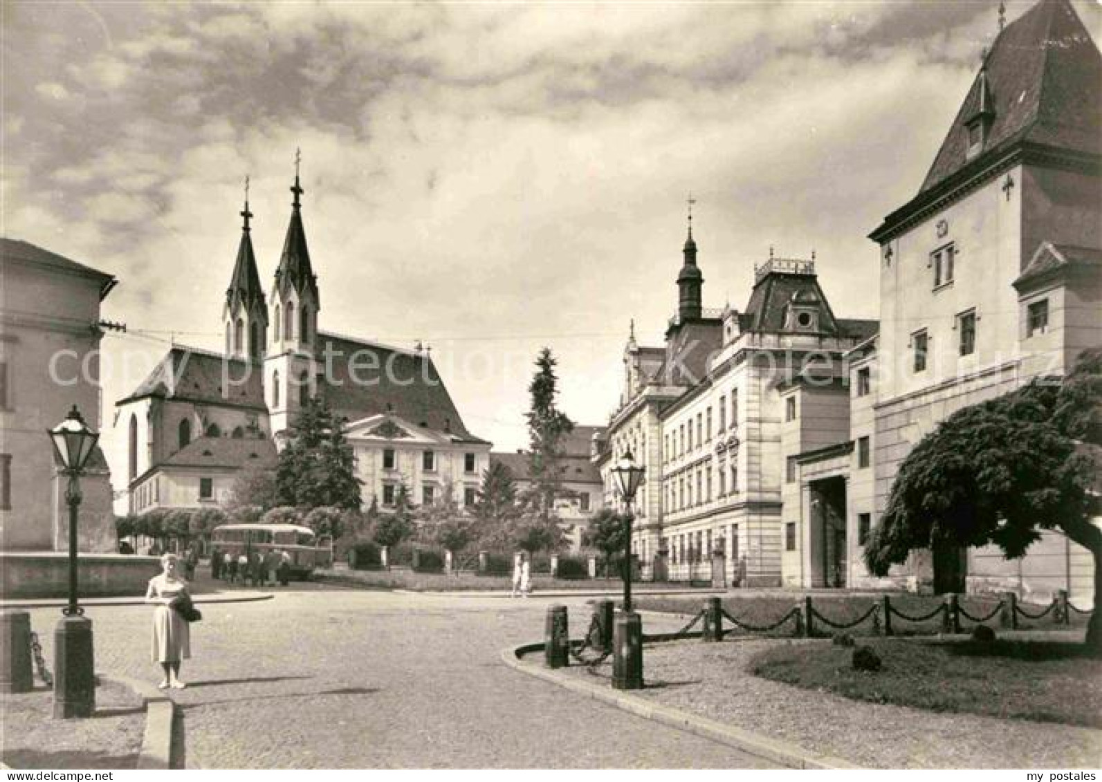 72759425 Kremsier Kromeriz Czechia Ortspartie Mit Kirche  - Tchéquie