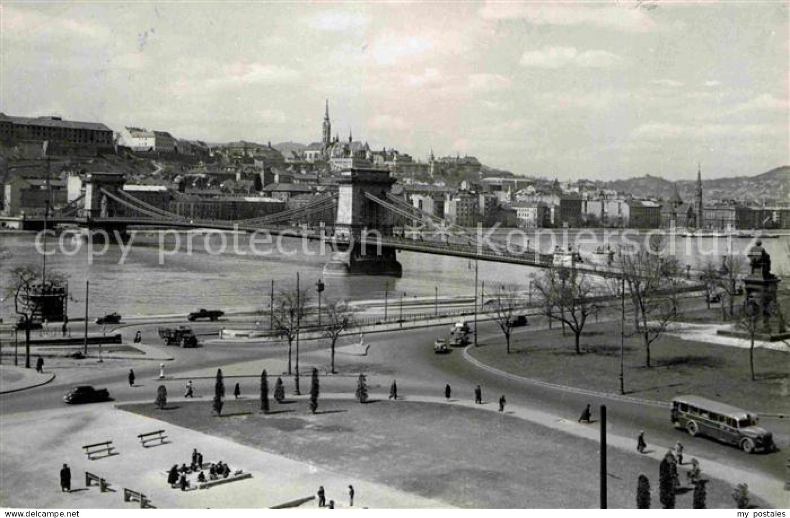 72756898 Budapest Donau Mit Kettenbruecke Budapest - Hungary