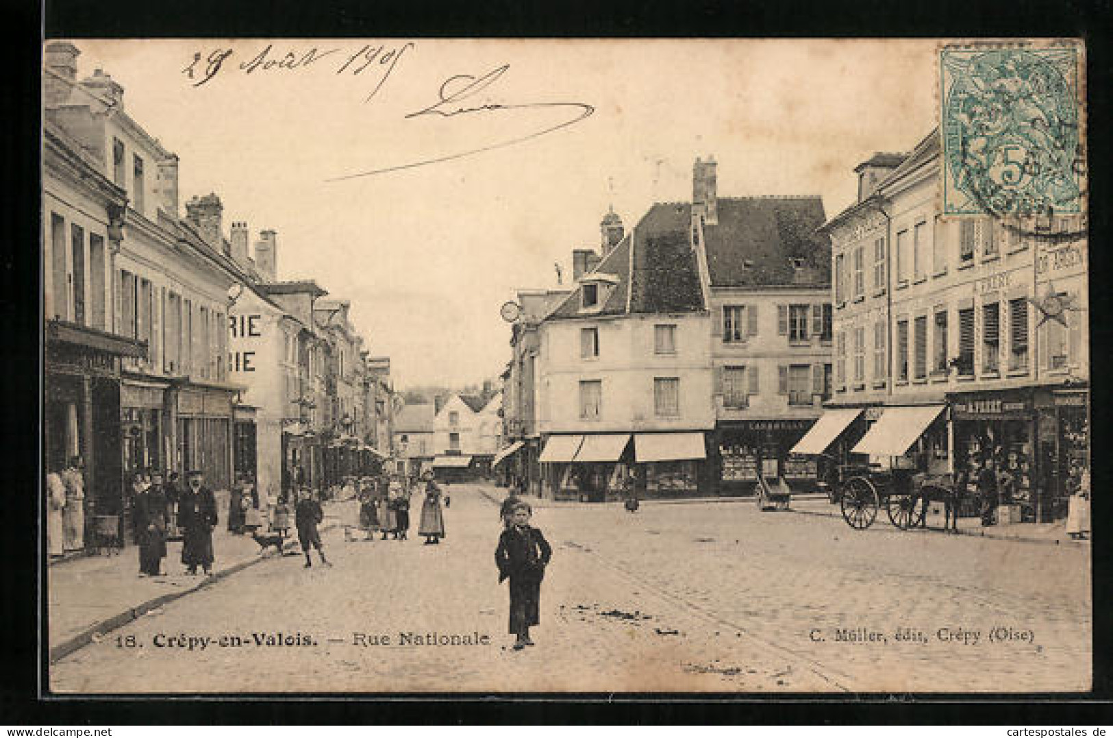 CPA Crépy-en-Valois, Rue Nationale  - Autres & Non Classés