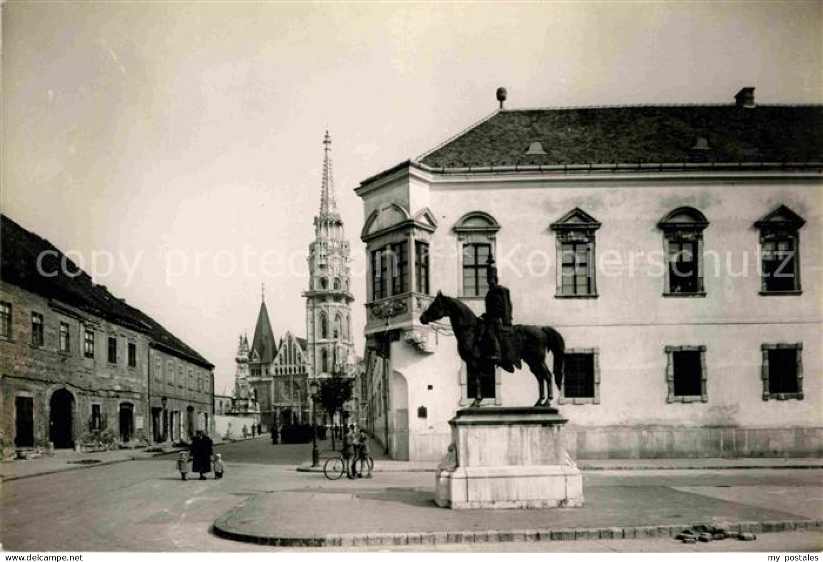 72755297 Budapest Burgmuseum Matthiaskirche Denkmal Reiterstandbild Budapest - Ungarn