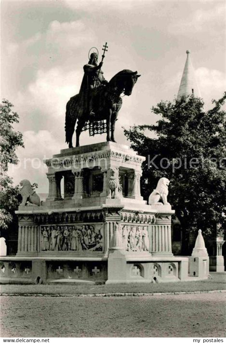 72755294 Budapest Szent Istvan Szobor Denkmal Reiterstandbild Budapest - Hongrie