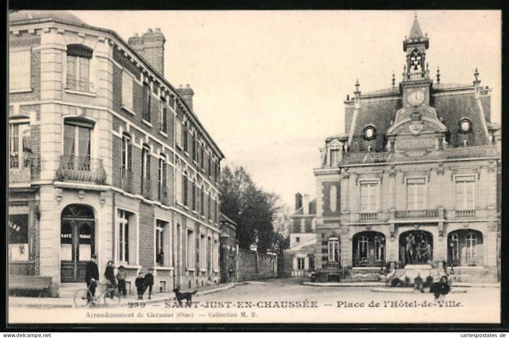 CPA Saint-Just-en-Chaussée, Place De L`Hotel De Ville  - Sonstige & Ohne Zuordnung