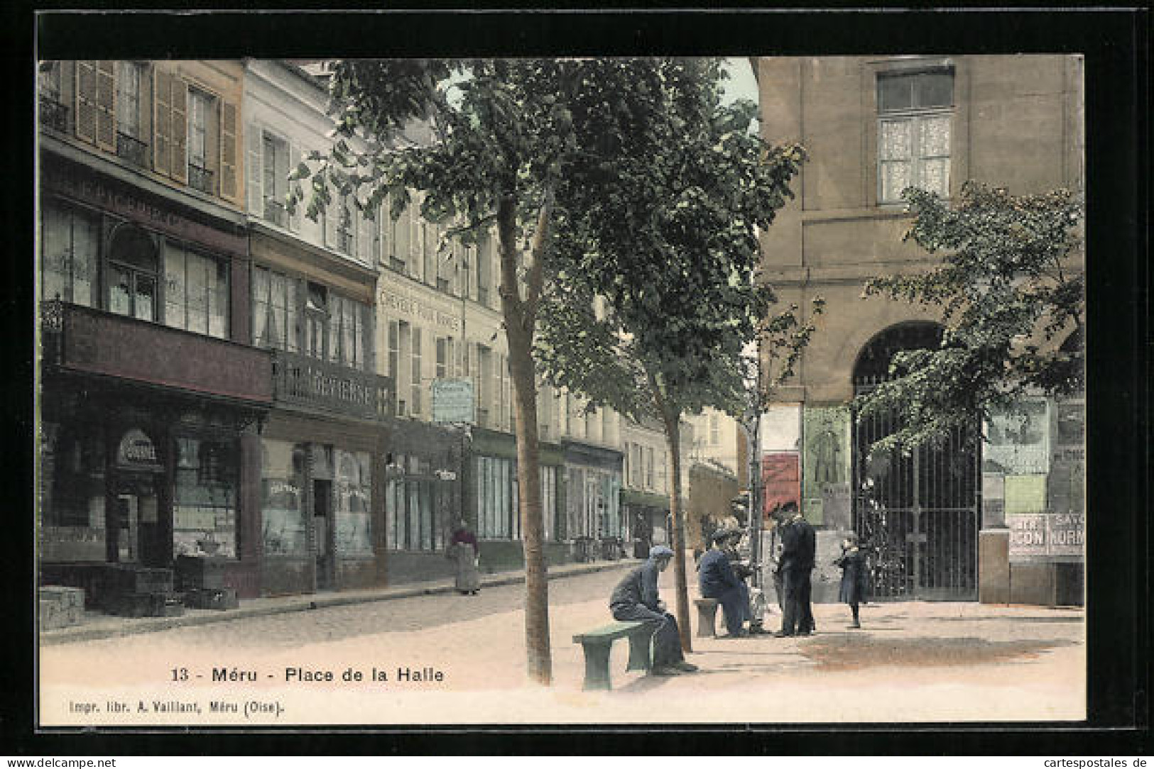 CPA Méru, Place De La Halle  - Autres & Non Classés