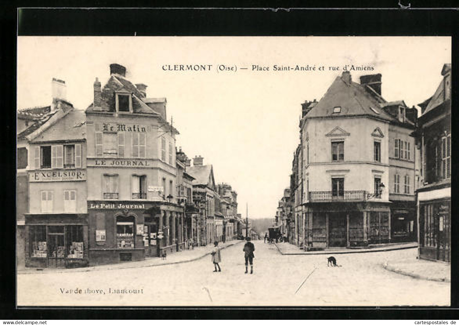 CPA Clermont, Place Saint-André Et Rue D`Amiens  - Clermont