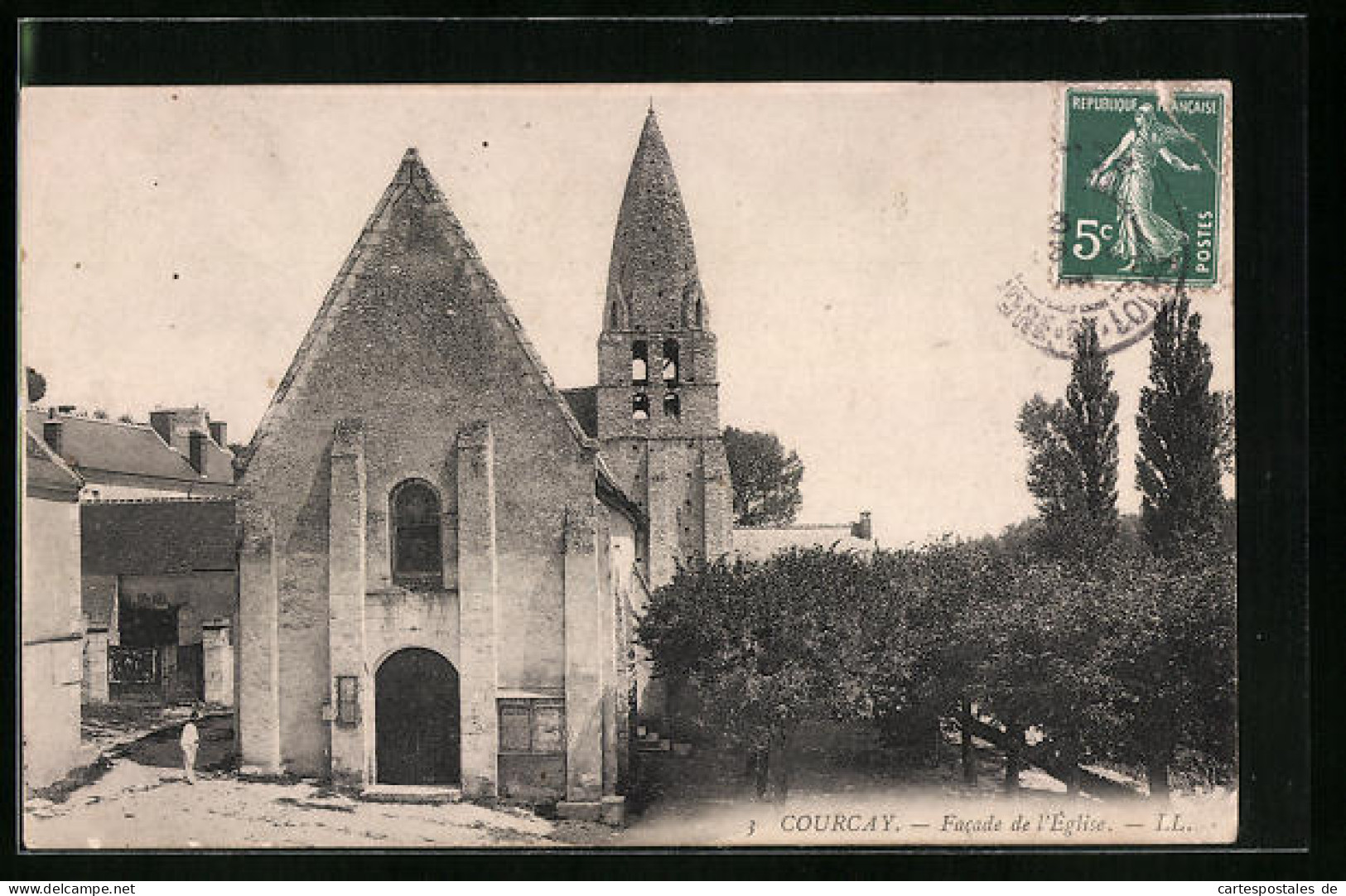 CPA Courcay, Facade De L`Eglise  - Other & Unclassified