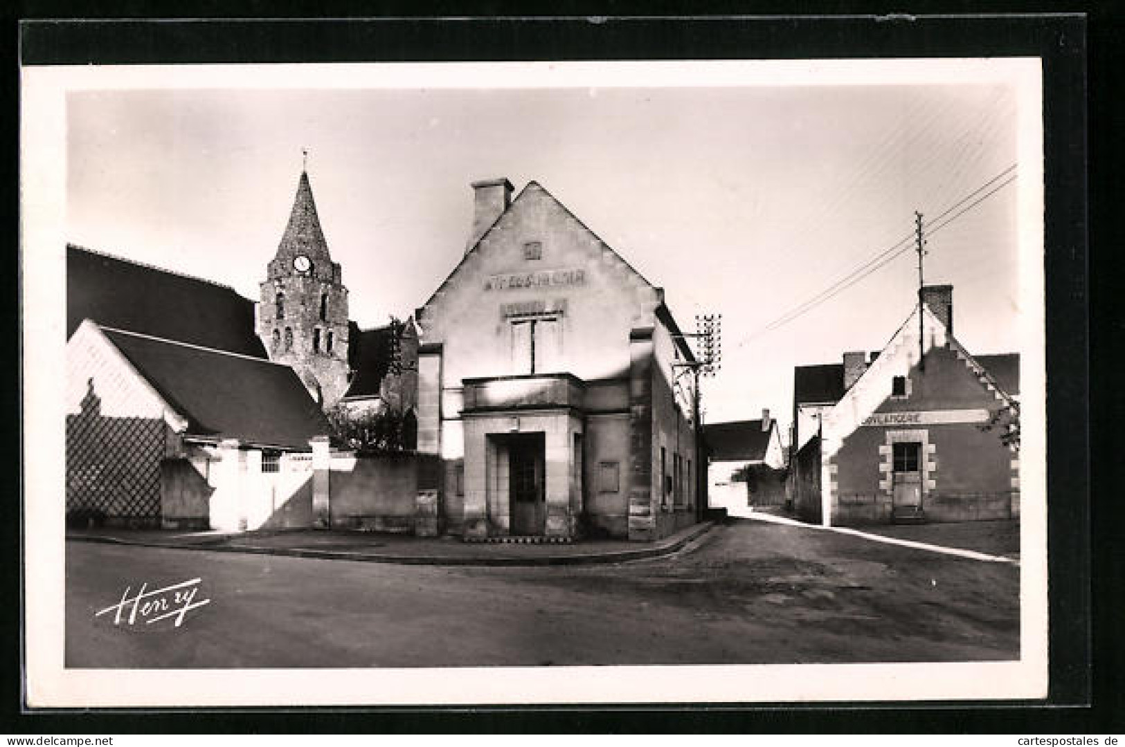 CPA Athee-sur-Cher, Le Bourg, L`Eglise  - Other & Unclassified