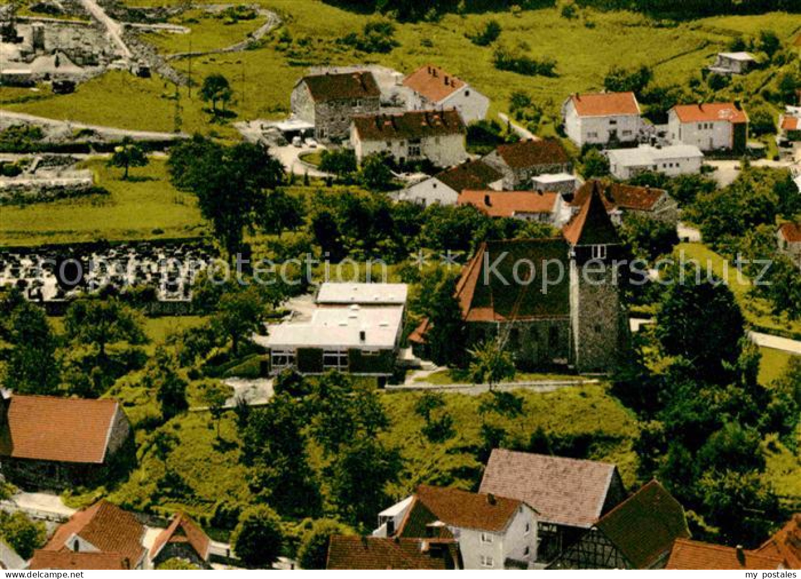 72752596 Gadernheim Fliegeraufnahme Kirche Gemeindezentrum Lautertal (Odenwald) - Andere & Zonder Classificatie