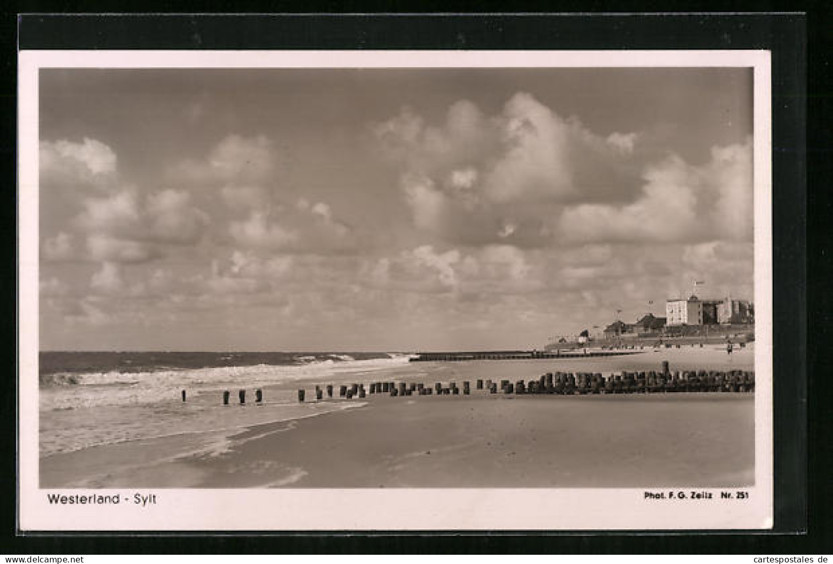 AK Westerland A. Sylt, Strandpromenade  - Sylt