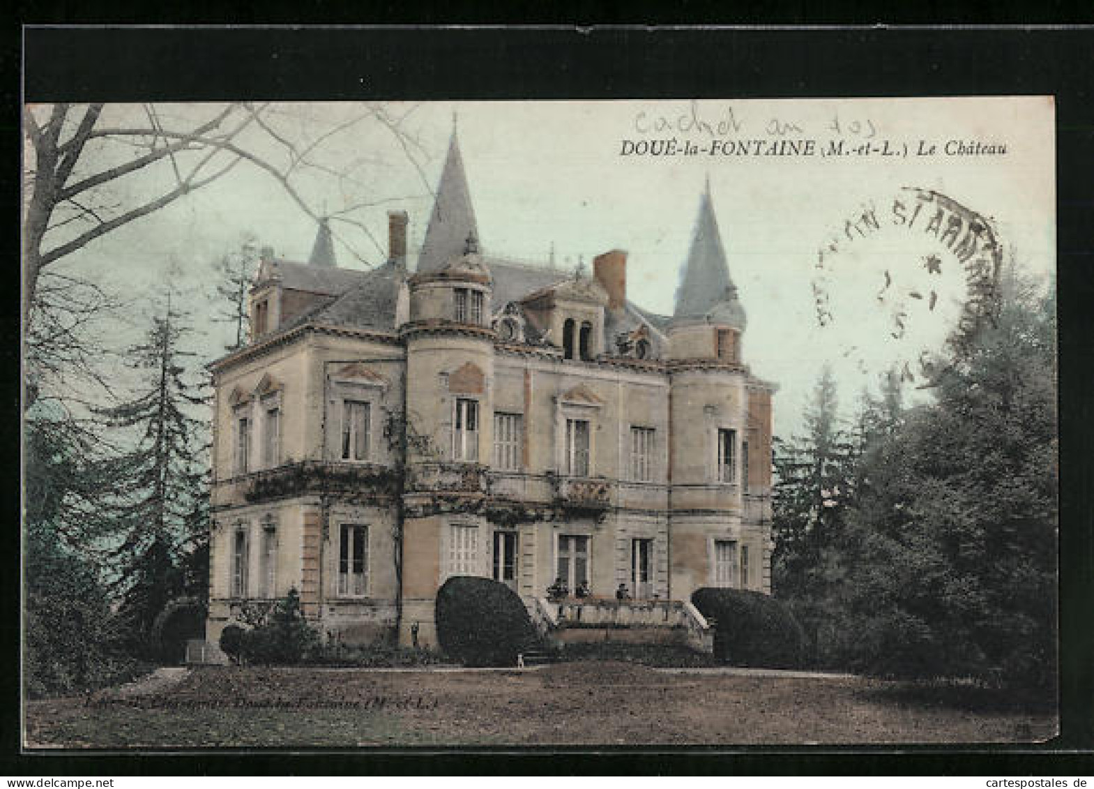 CPA Doue-la-Fontaine, Le Chateau  - Doue La Fontaine