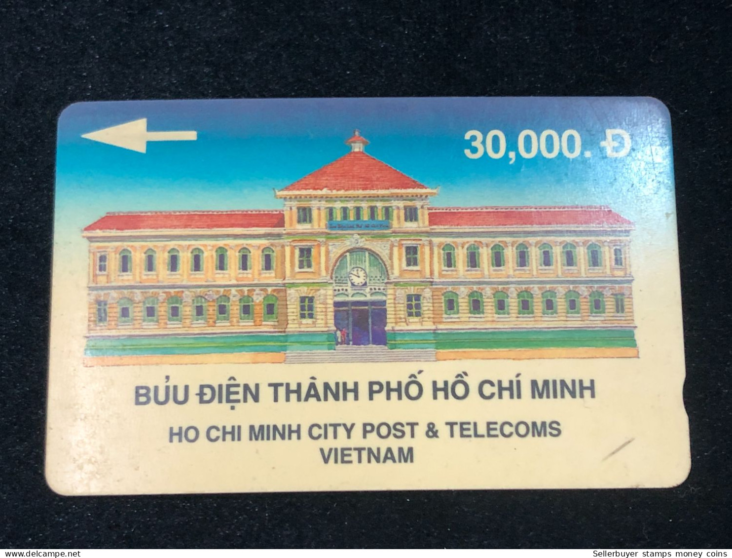 Card Phonekad Vietnam(hcm Building 30 000dong-1991)-1pcs - Viêt-Nam